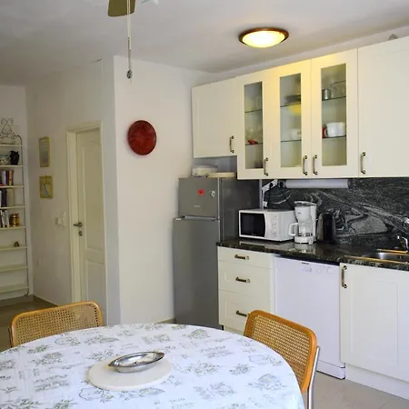 Apartment Monty *